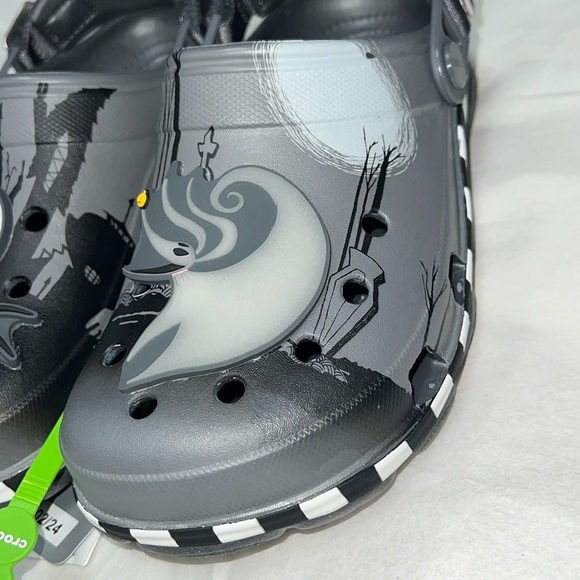 M7/W9 Disney Crocs The Nightmare Before Christmas 2024 - Picture 2 of 12